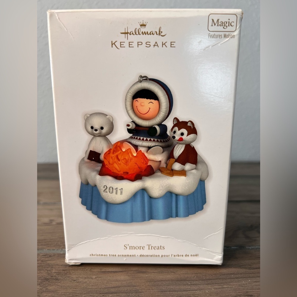Hallmark Keepsake NEW 2011 "S'mores Treats"Christmas Ornament Frosty Friends